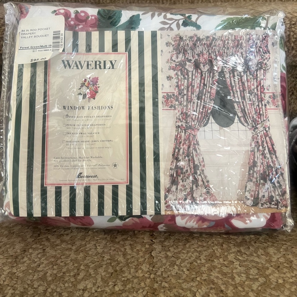 Waverly floral draperies - Picture 3 of 4